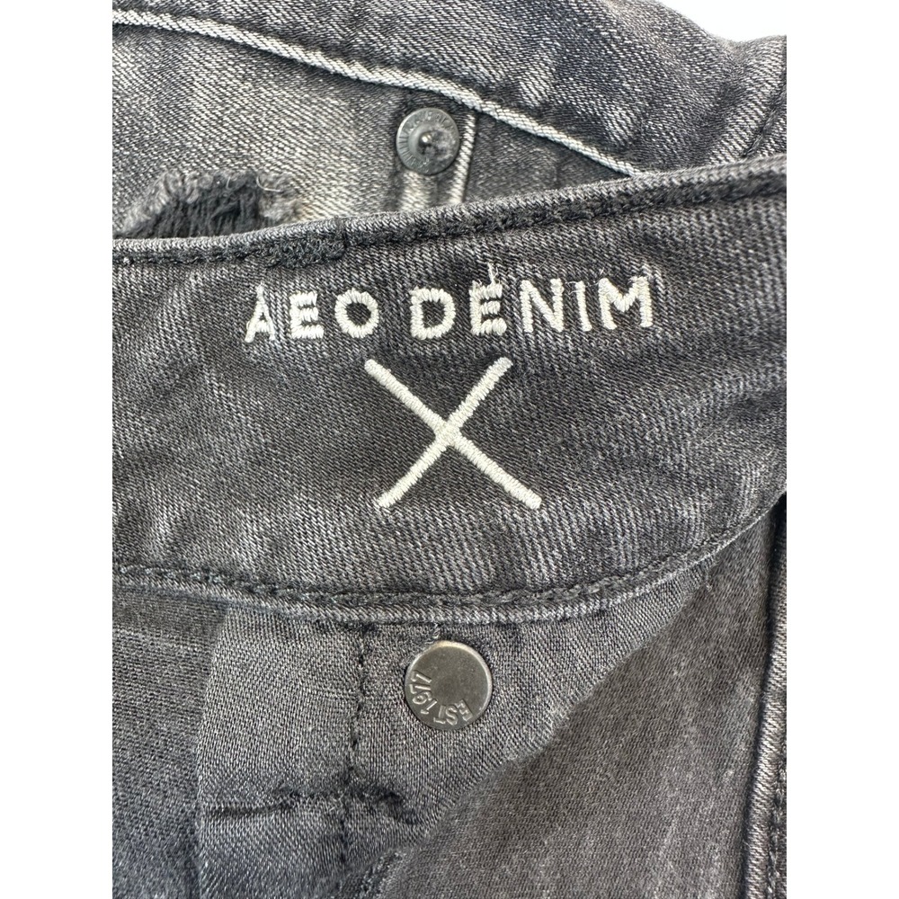 American Eagle Super Stretch Distressed Black Denim Shorts Womens Size 4 Frayed - Picture 8 of 14